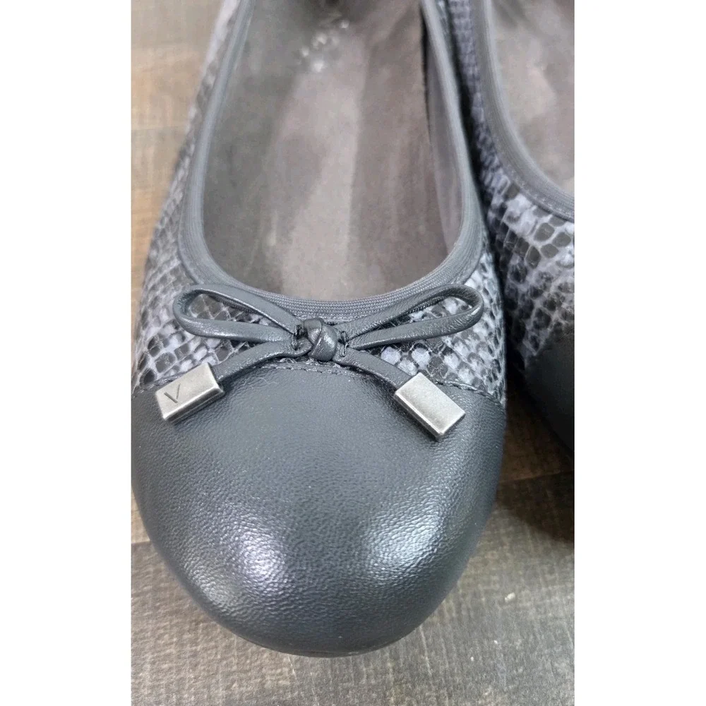 Vionic Minna Snakeskin Leather Ballet Flat Cap Toe Slip On Bow Size 8